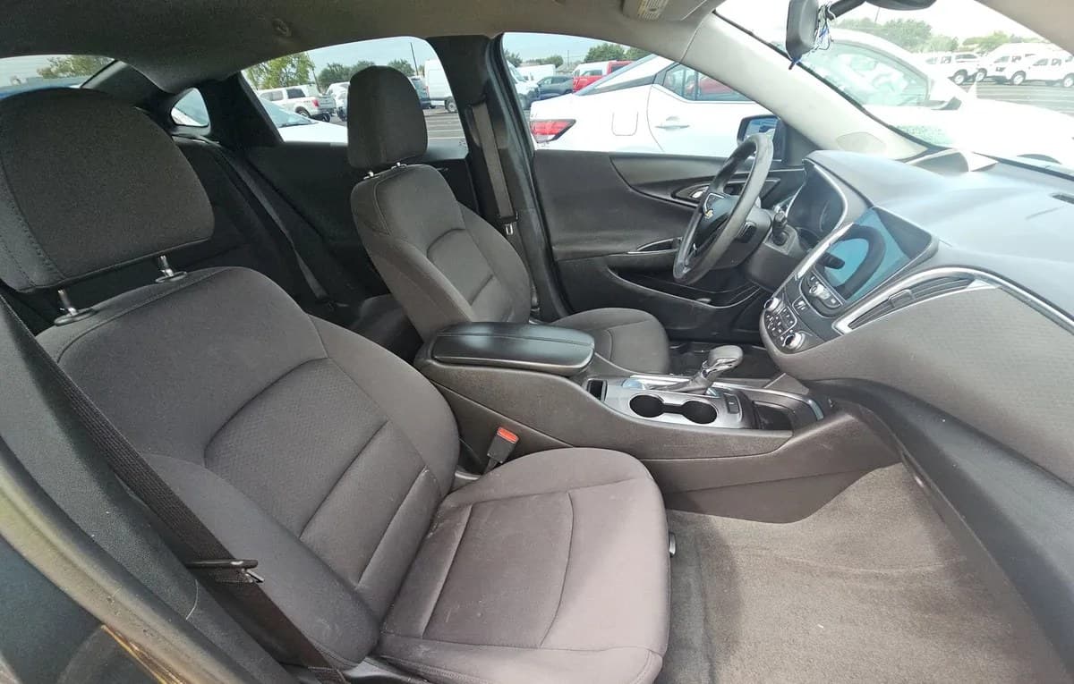 2021 CHEVROLET MALIBU LT 5