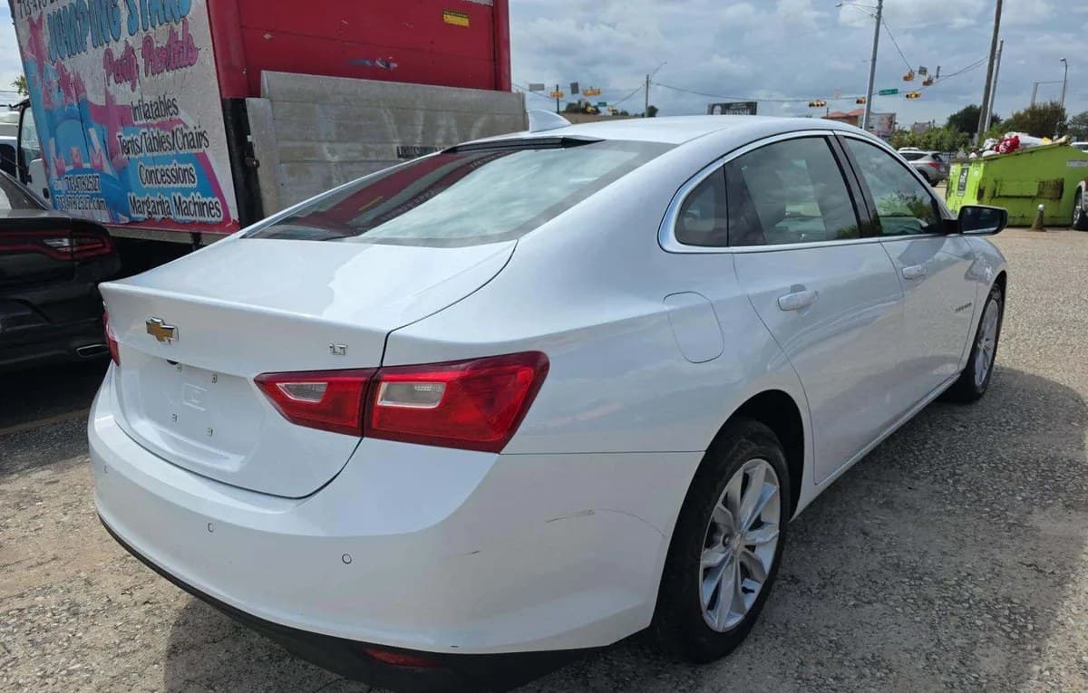 2025 CHEVROLET MALIBU LT 4