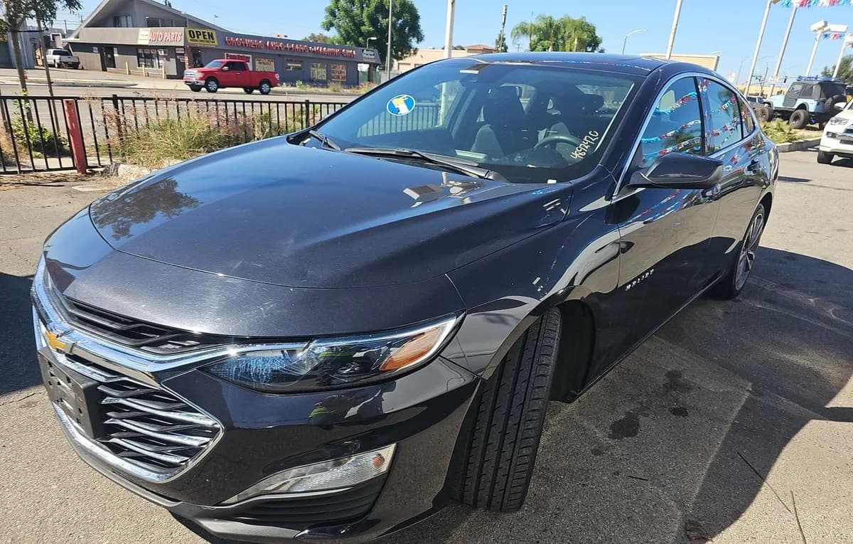 2023 CHEVROLET MALIBU LT 2