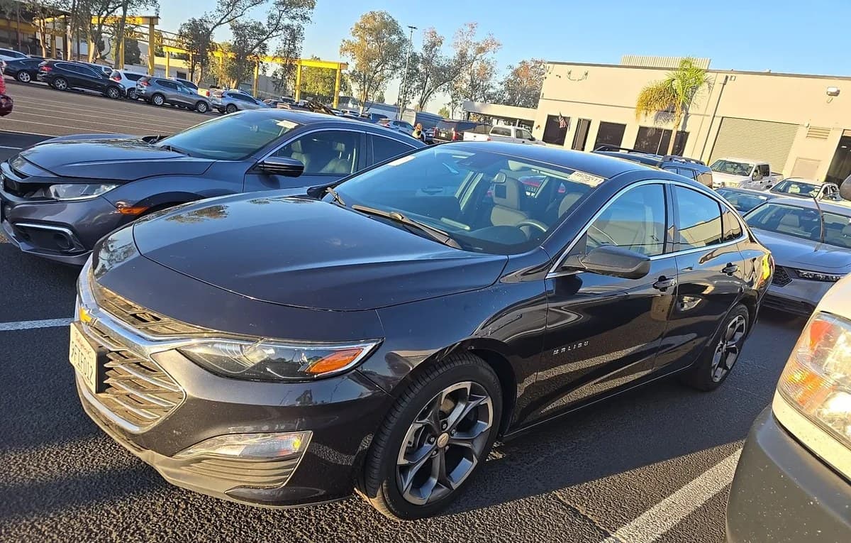 2023 CHEVROLET MALIBU LT 2
