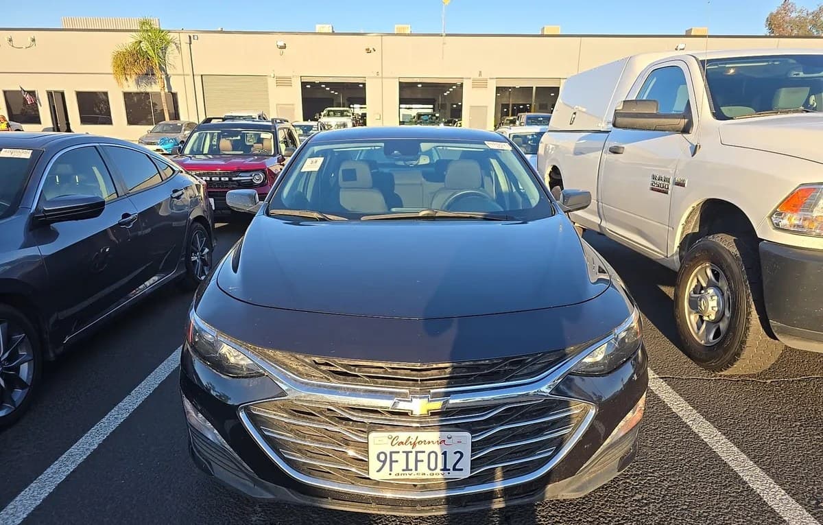2023 CHEVROLET MALIBU LT 3