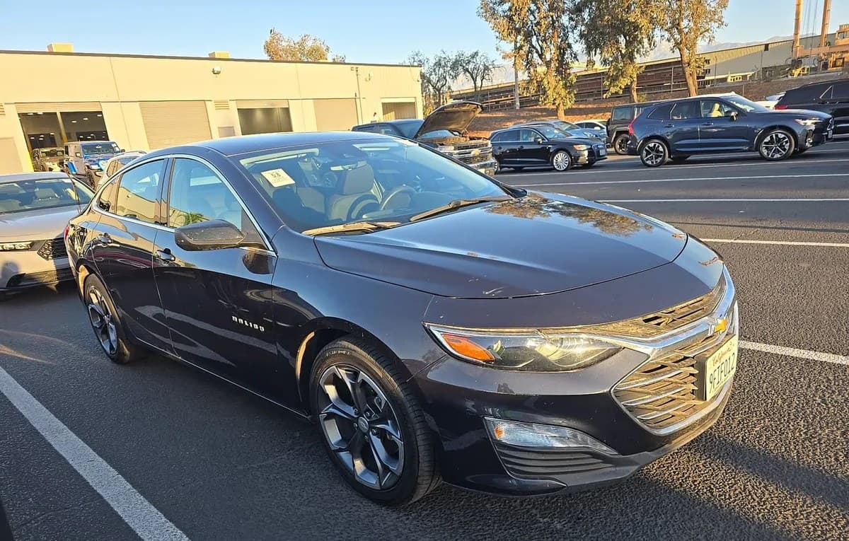 2023 CHEVROLET MALIBU LT 4