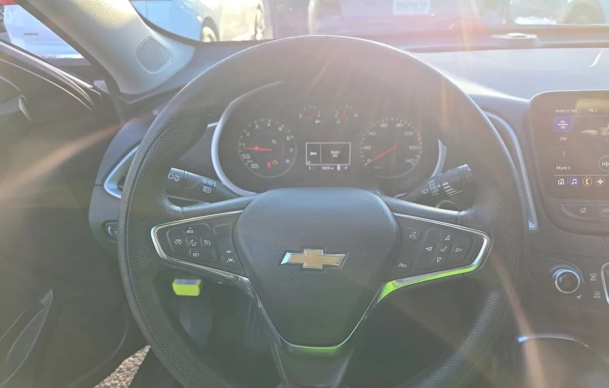2023 CHEVROLET MALIBU LT 7