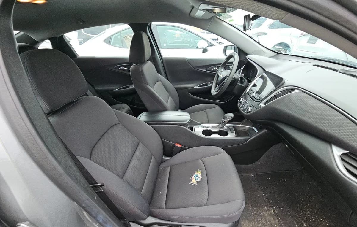 2023 CHEVROLET MALIBU LT 5