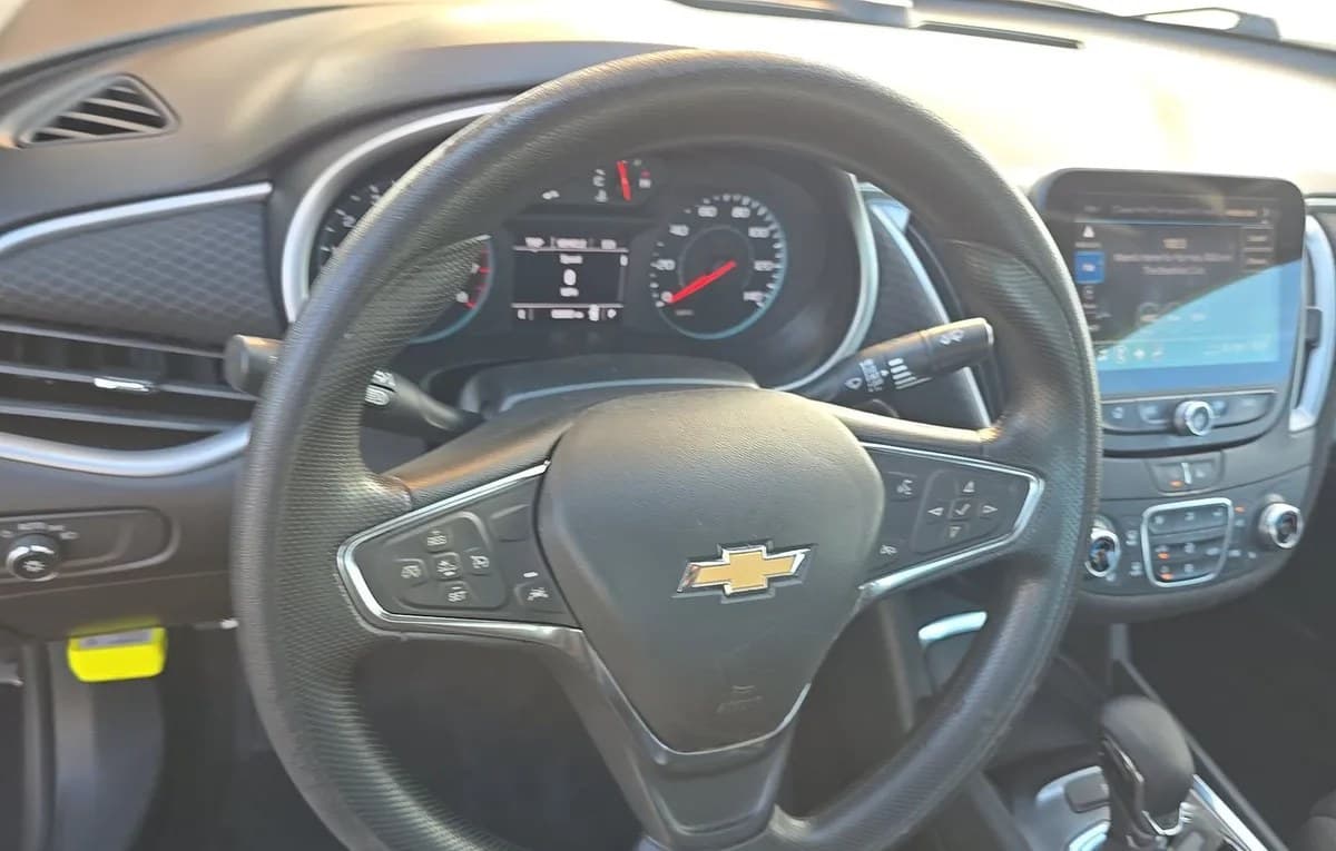 2023 CHEVROLET MALIBU LT 3