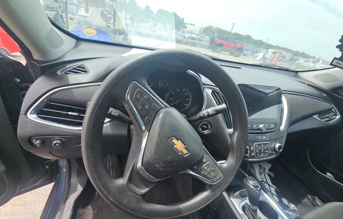 2020 CHEVROLET MALIBU LT 7