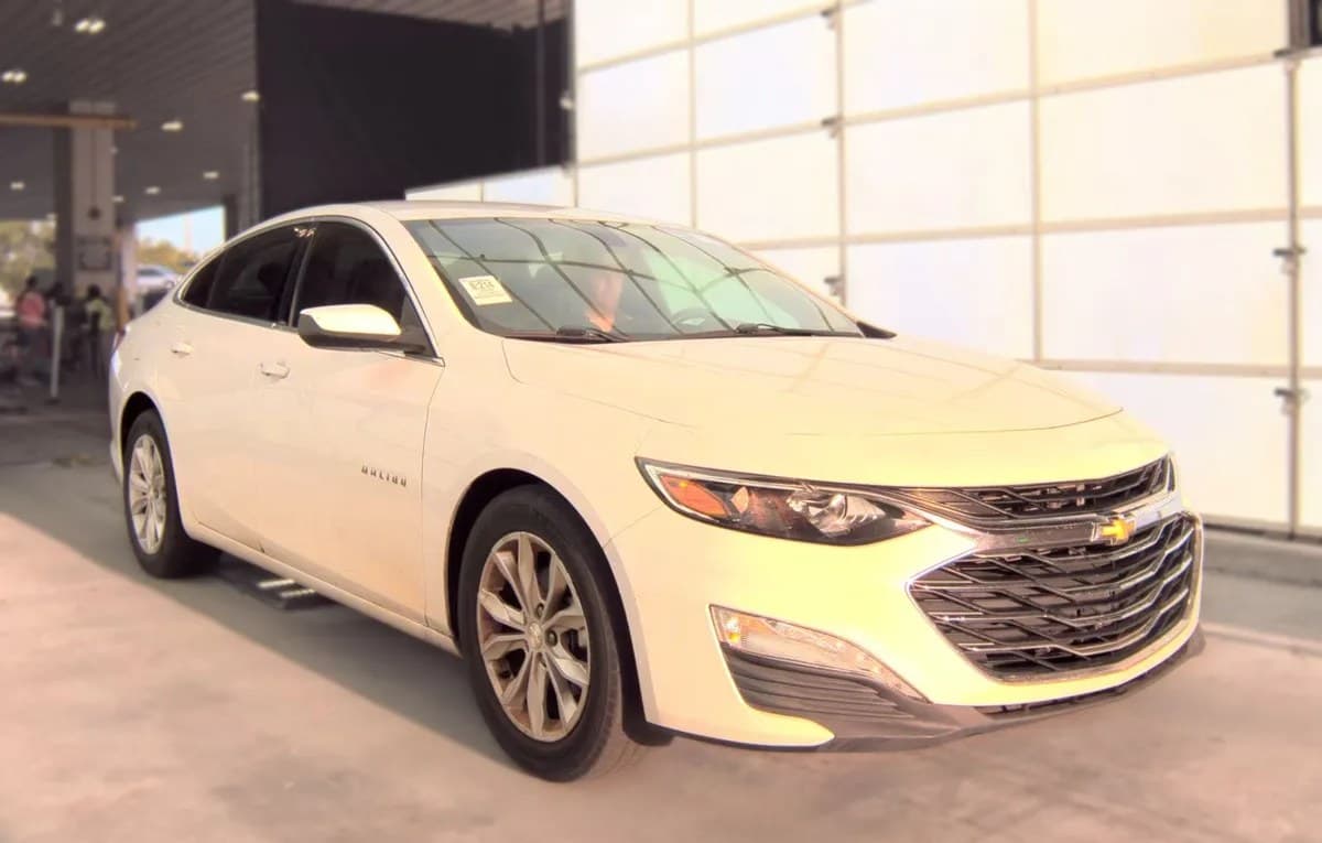 2020 CHEVROLET MALIBU LT 3