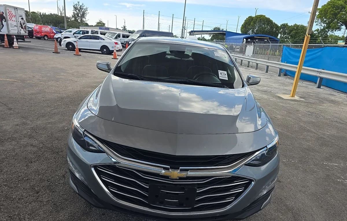 2023 CHEVROLET MALIBU LT 3