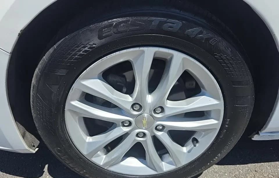 2018 CHEVROLET MALIBU LT 5