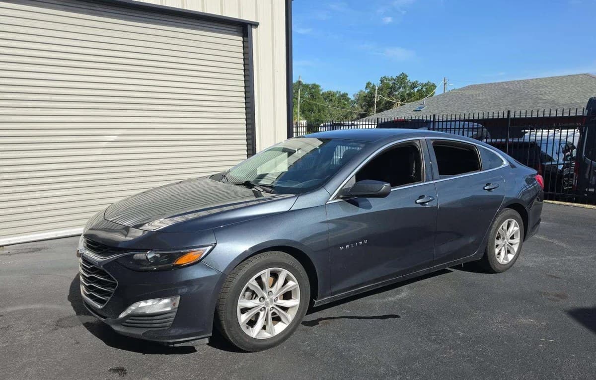 2021 CHEVROLET MALIBU LT 2