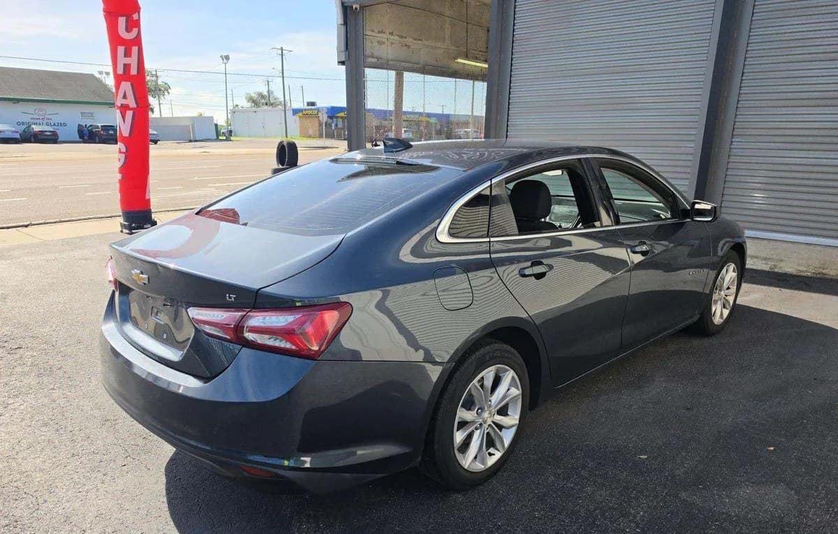 2021 CHEVROLET MALIBU LT 4