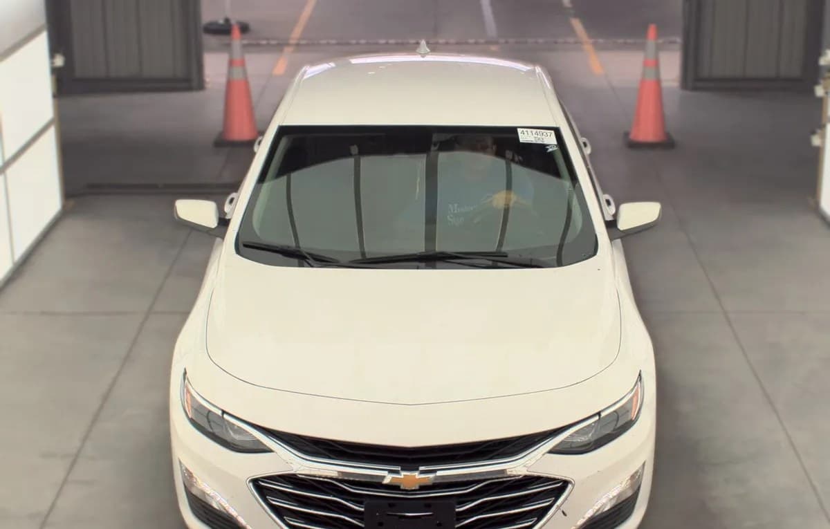 2023 CHEVROLET MALIBU LT 3