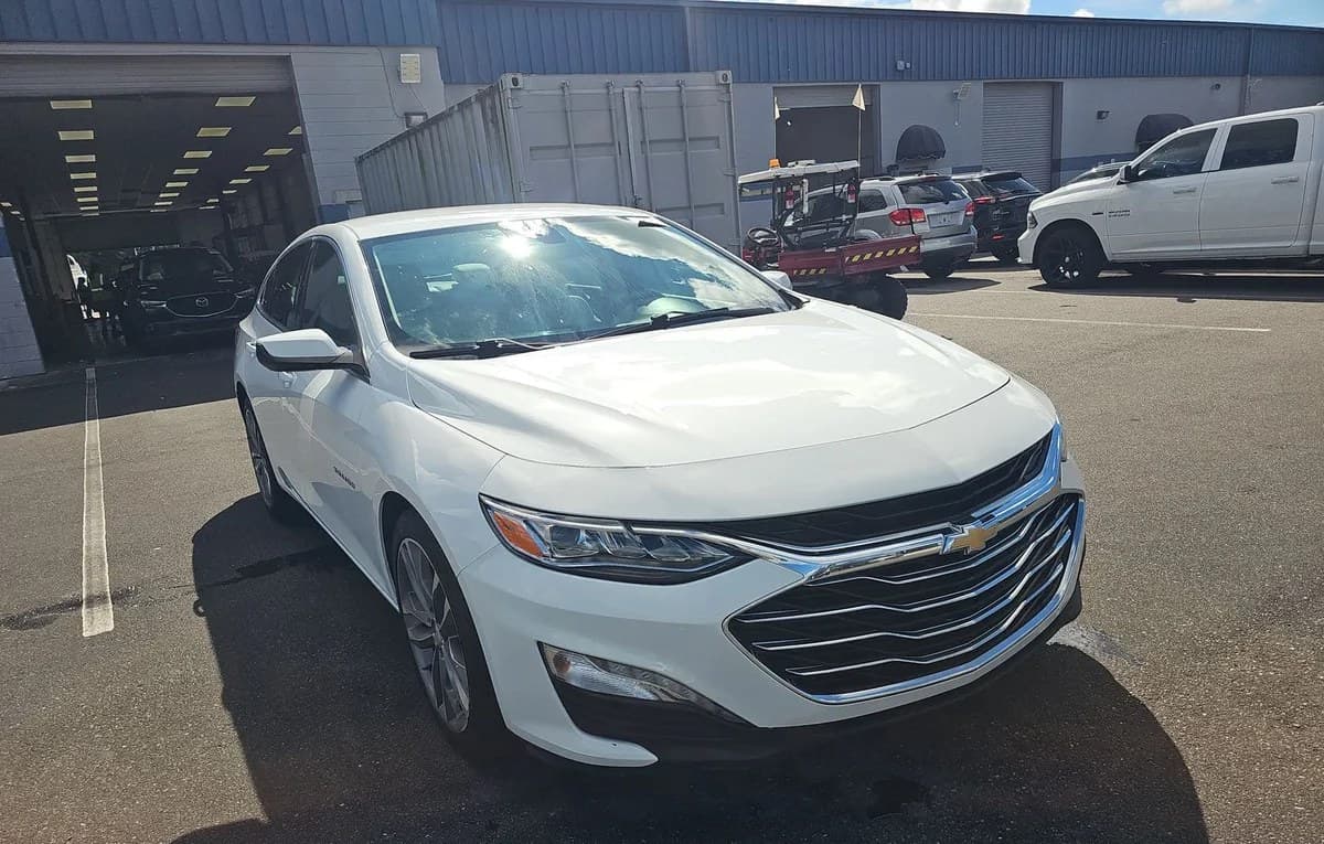 2023 CHEVROLET MALIBU LT 4