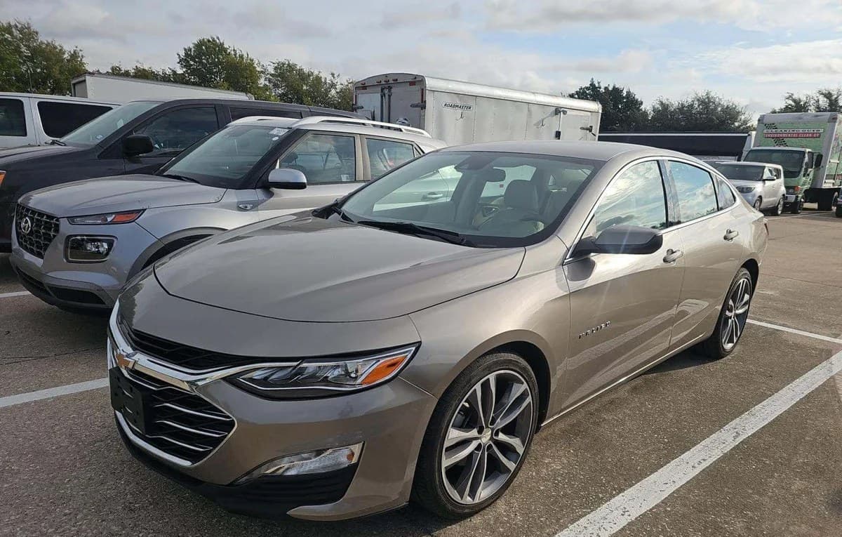 2024 CHEVROLET MALIBU LT 2