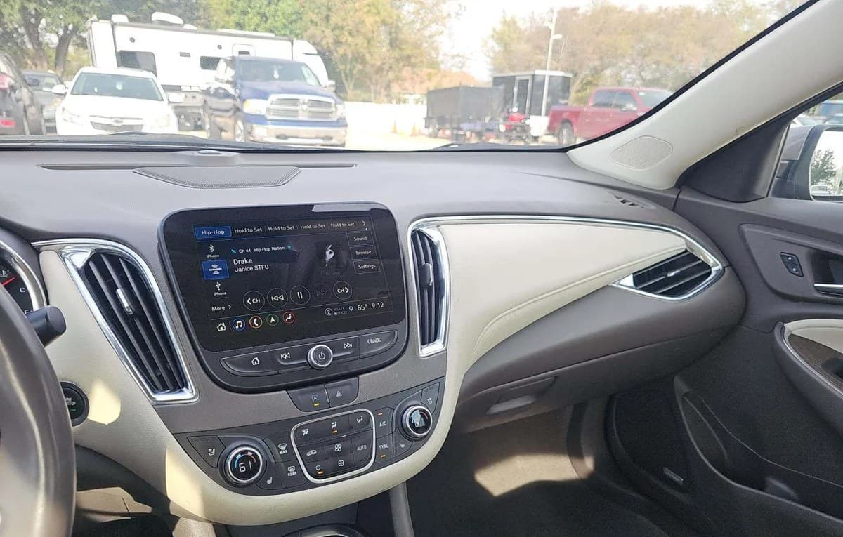 2024 CHEVROLET MALIBU LT 7