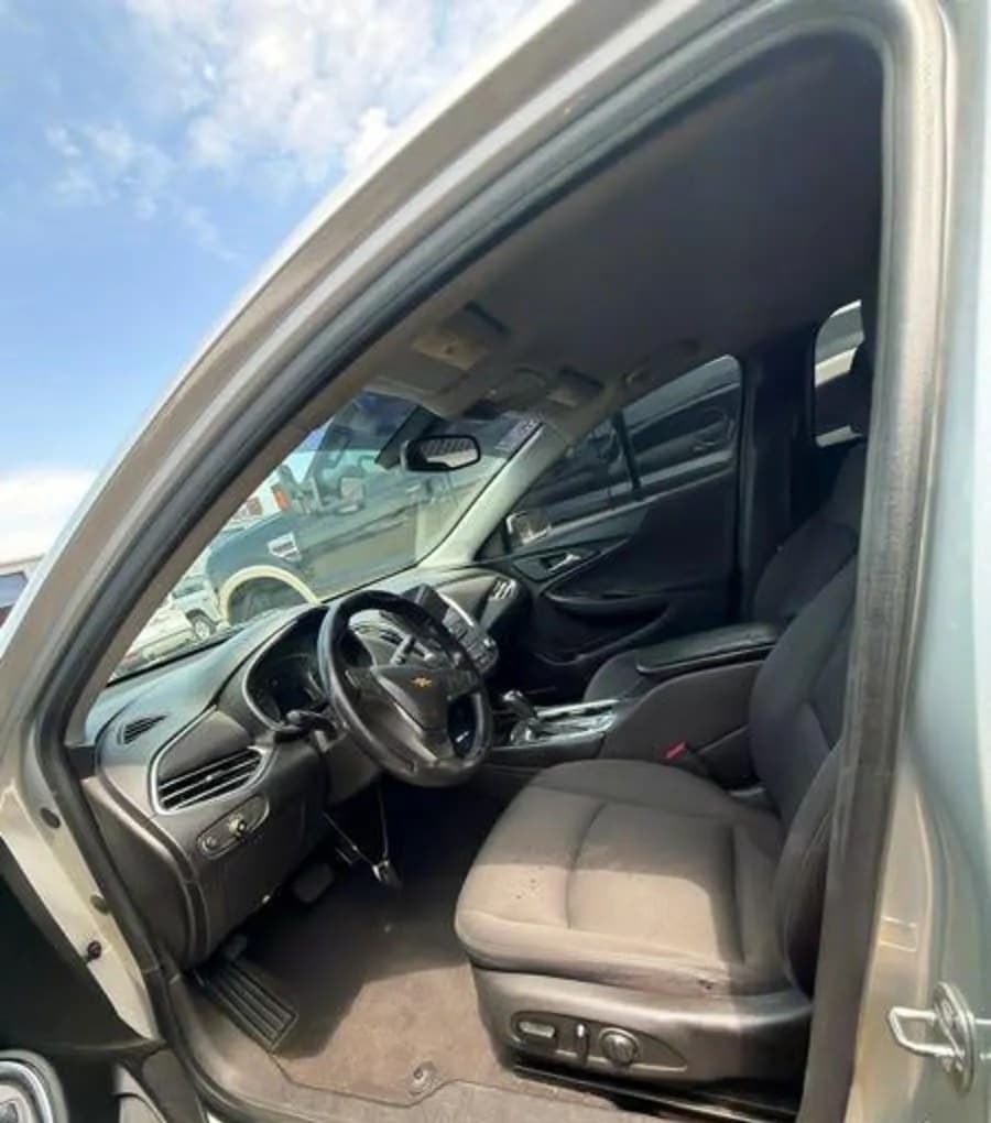 2017 CHEVROLET MALIBU LT 4