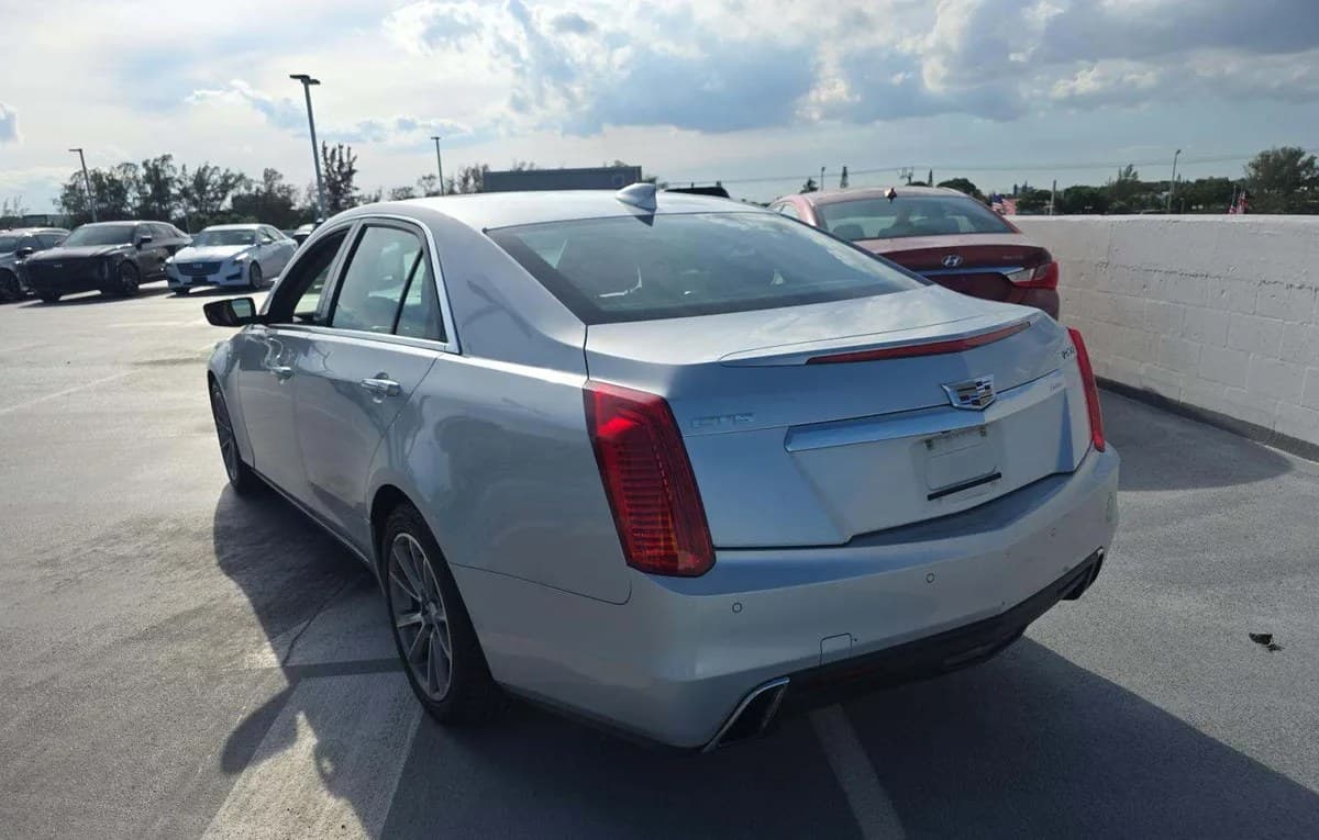 2018 CADILLAC CTS Luxury 3