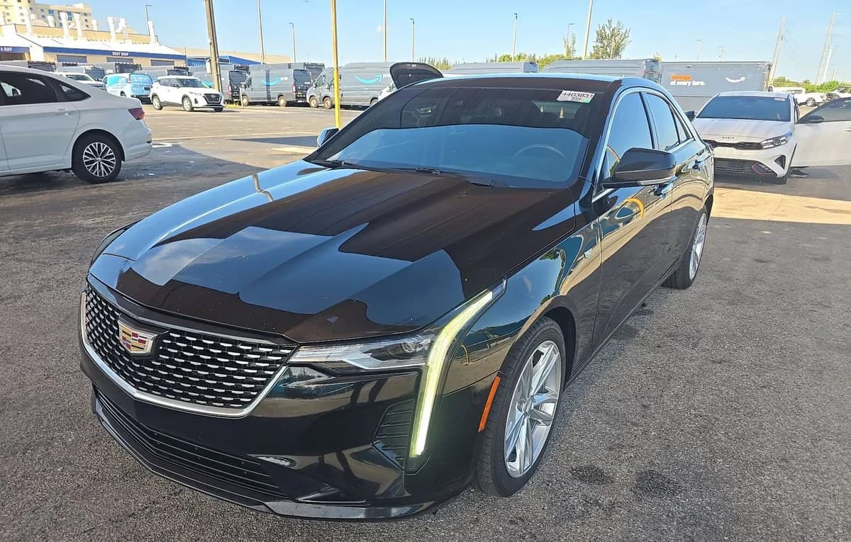 2021 CADILLAC CT4 Luxury 2