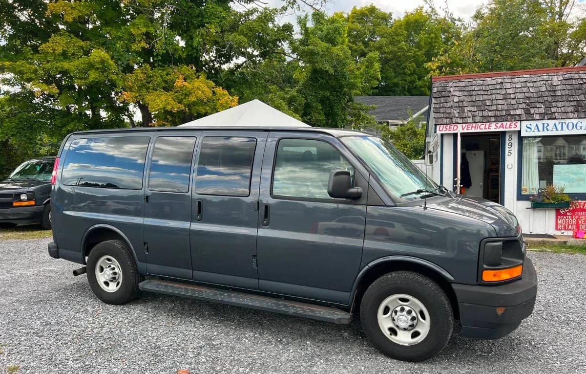 2017 CHEVROLET EXPRESS 3500 LS 2