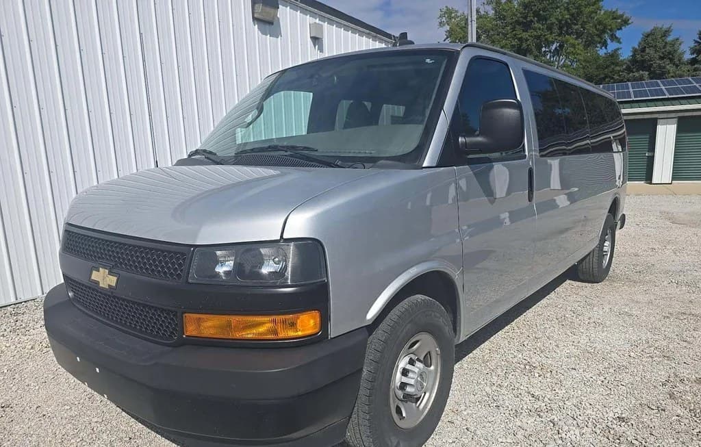 2023 CHEVROLET EXPRESS PASSENGER RWD 3500 EXTENDED WHEELBASE LS