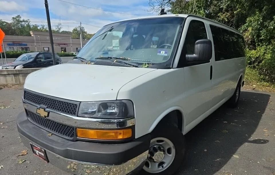 2018 CHEVROLET EXPRESS 3500 LT 2