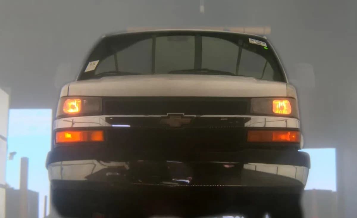 2019 CHEVROLET EXPRESS 3500 LT 4