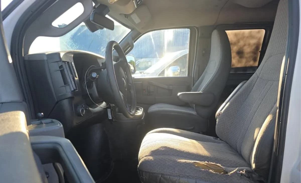 2019 CHEVROLET EXPRESS 3500 LT 6