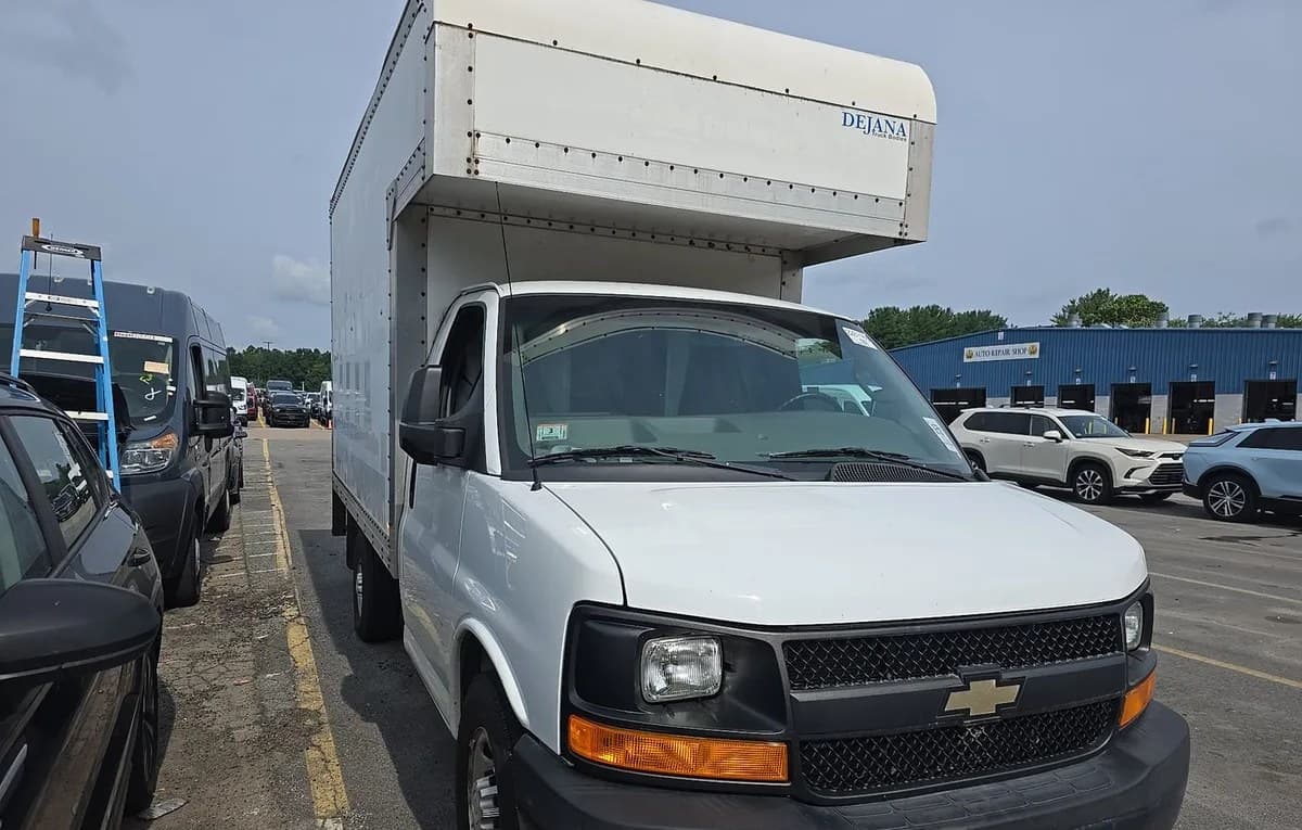 2017 CHEVROLET EXPRESS 3500 CUTAWAY 1WT 4