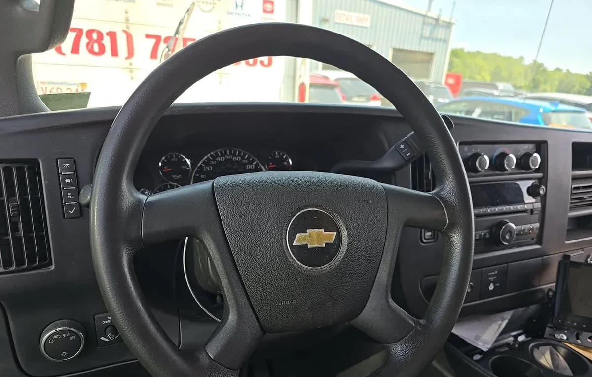 2017 CHEVROLET EXPRESS 3500 CUTAWAY 1WT 7
