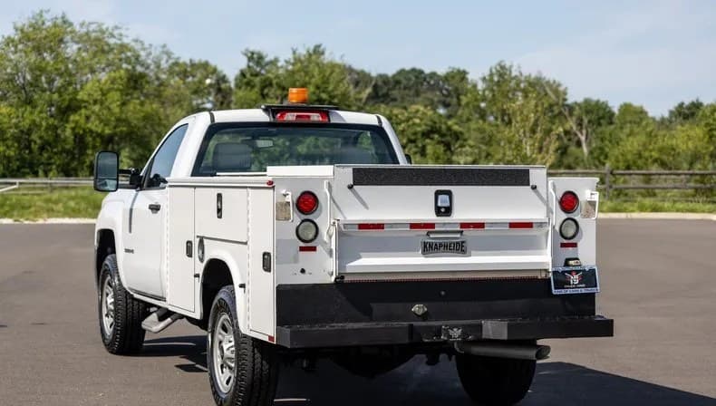 2017 CHEVROLET SILVERADO 3500HD CAB CHASSIS WT REGULAR CAB 1WT DRW 6