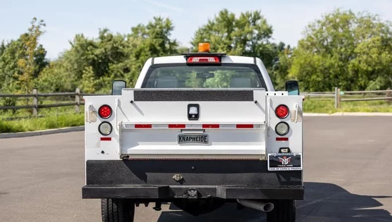 2017 CHEVROLET SILVERADO 3500HD CAB CHASSIS WT REGULAR CAB 1WT DRW 7