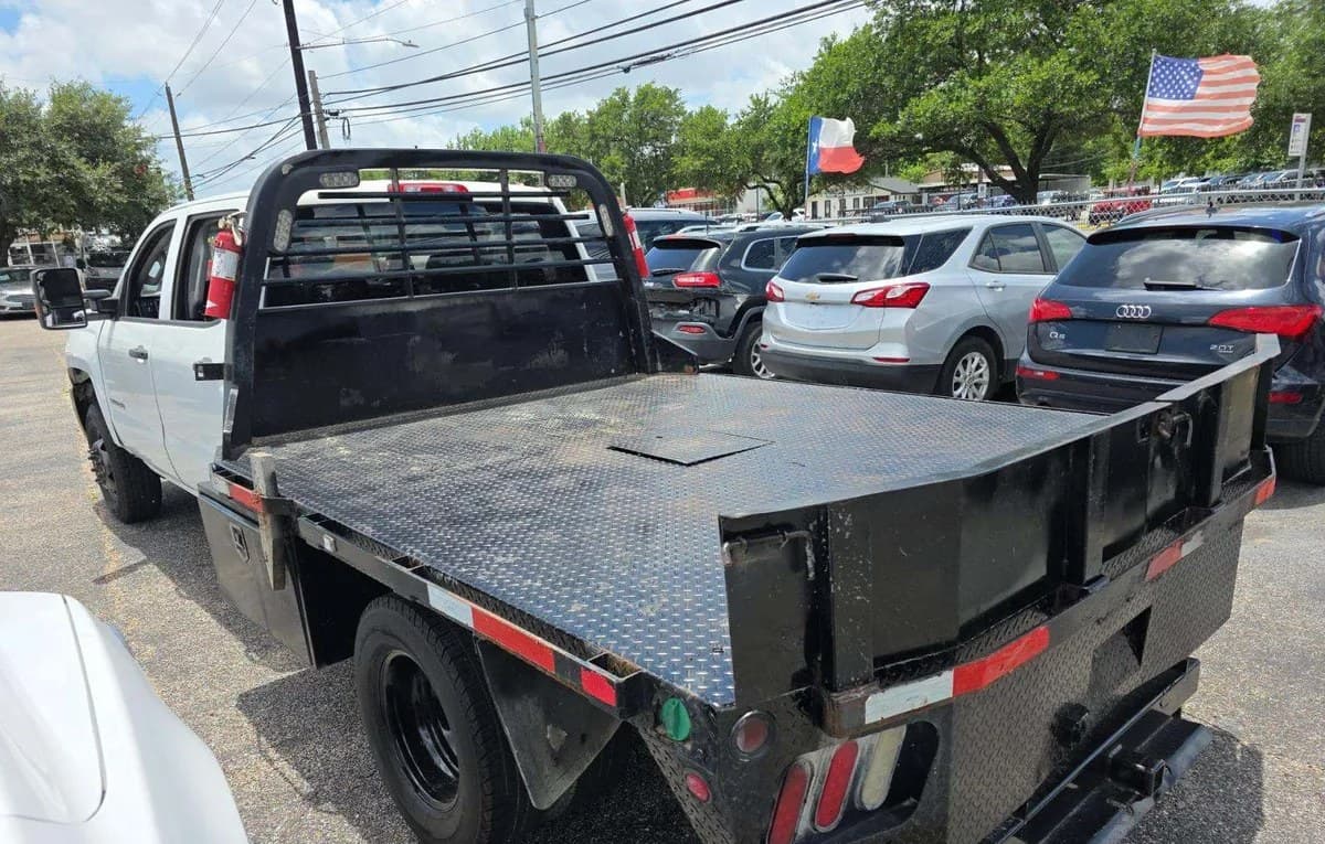 2017 CHEVROLET SILVERADO 3500HD CAB CHASSIS WT CREW CAB 1WT DRW 3