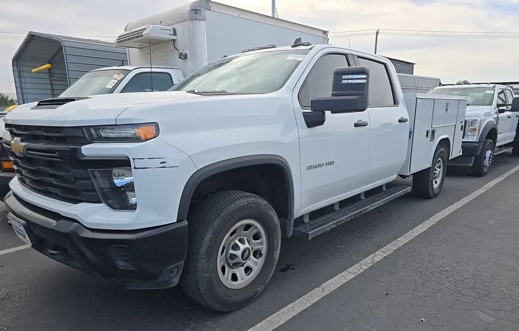 2025 CHEVROLET SILVERADO 3500HD WORK TRUCK CREW CAB LONG BED 1WT