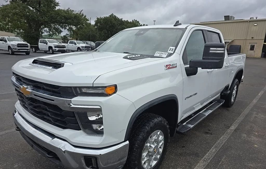 2025 CHEVROLET SILVERADO 2500HD LT CREW CAB MEDIUM BED 1LT