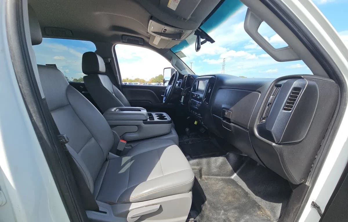 2019 CHEVROLET SILVERADO 2500HD WT CREW CAB LONG BED 1WT 5