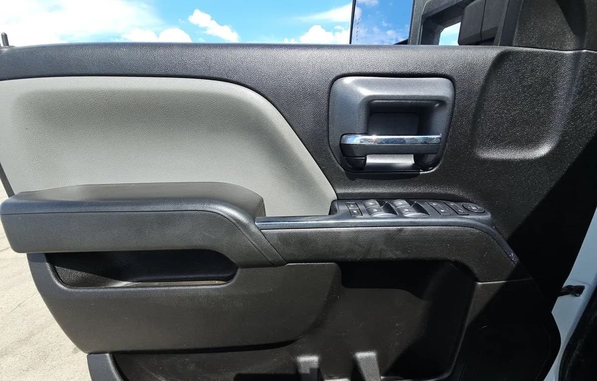 2019 CHEVROLET SILVERADO 2500HD WT CREW CAB LONG BED 1WT 6