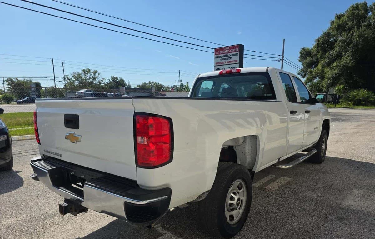 2017 CHEVROLET SILVERADO 2500HD WT EXTENDED CAB LONG BED 1WT 4