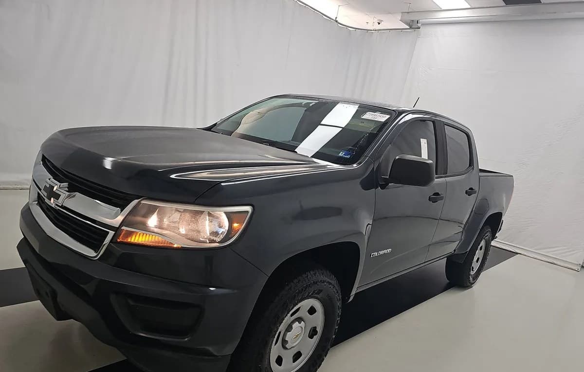 2017 CHEVROLET COLORADO WT CREW CAB MEDIUM BED 2WT 2