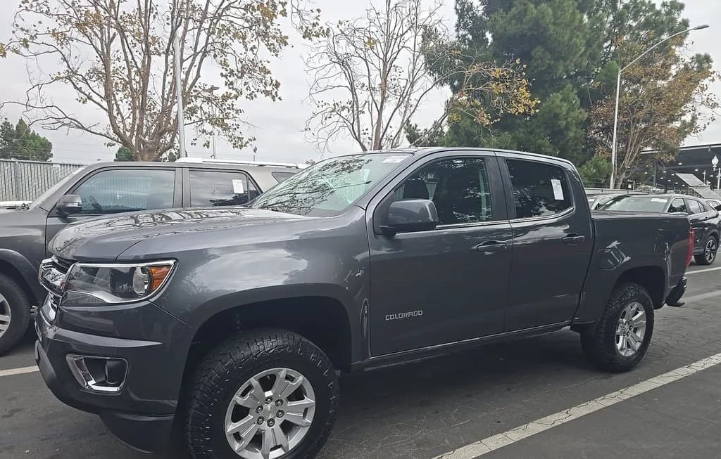 2017 CHEVROLET COLORADO LT CREW CAB MEDIUM BED 2LT 1