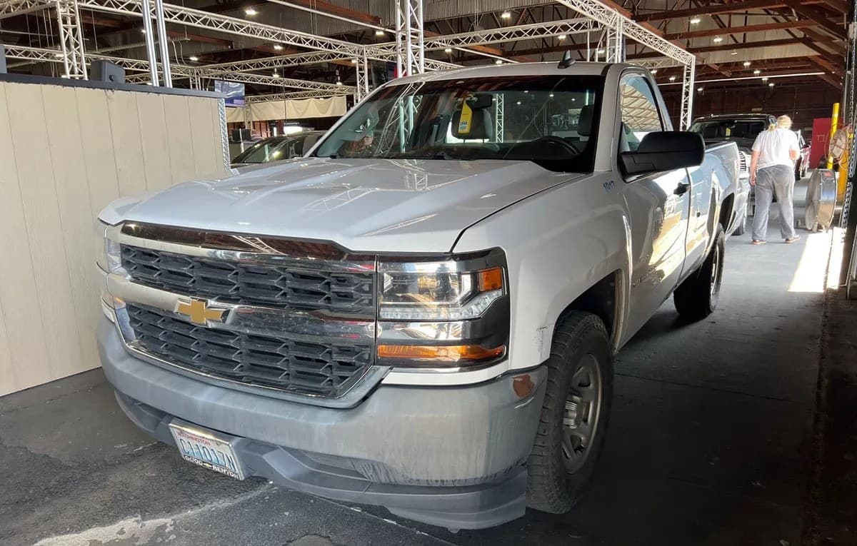 2018 CHEVROLET SILVERADO 1500 WT REGULAR CAB LONG BED 1WT 2