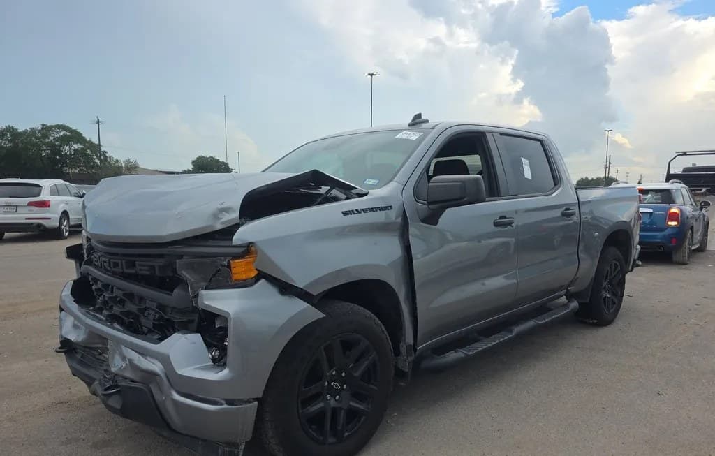 2024 CHEVROLET SILVERADO 1500 CUSTOM CREW CAB SHORT BED 1CX