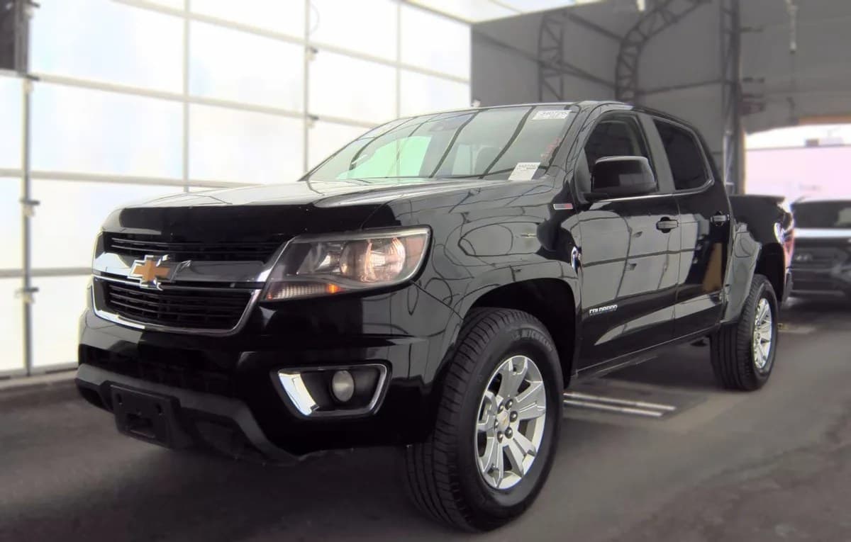2018 CHEVROLET COLORADO LT CREW CAB MEDIUM BED 4LT 2
