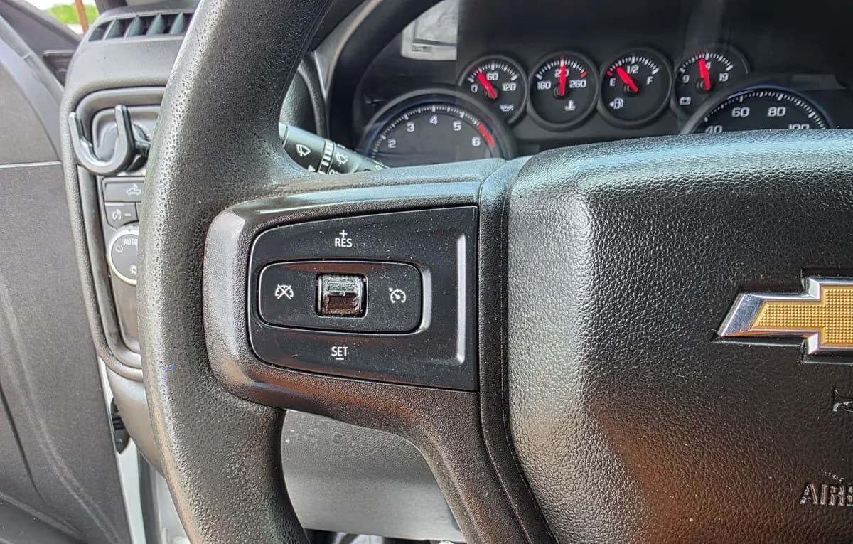 2019 CHEVROLET SILVERADO 1500 WT CREW CAB MEDIUM BED 1WT 4