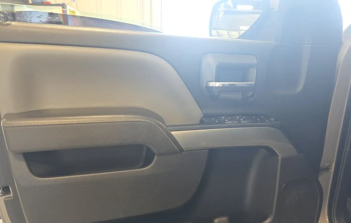 2017 CHEVROLET SILVERADO 1500 LT EXTENDED CAB MEDIUM BED 1LT 6