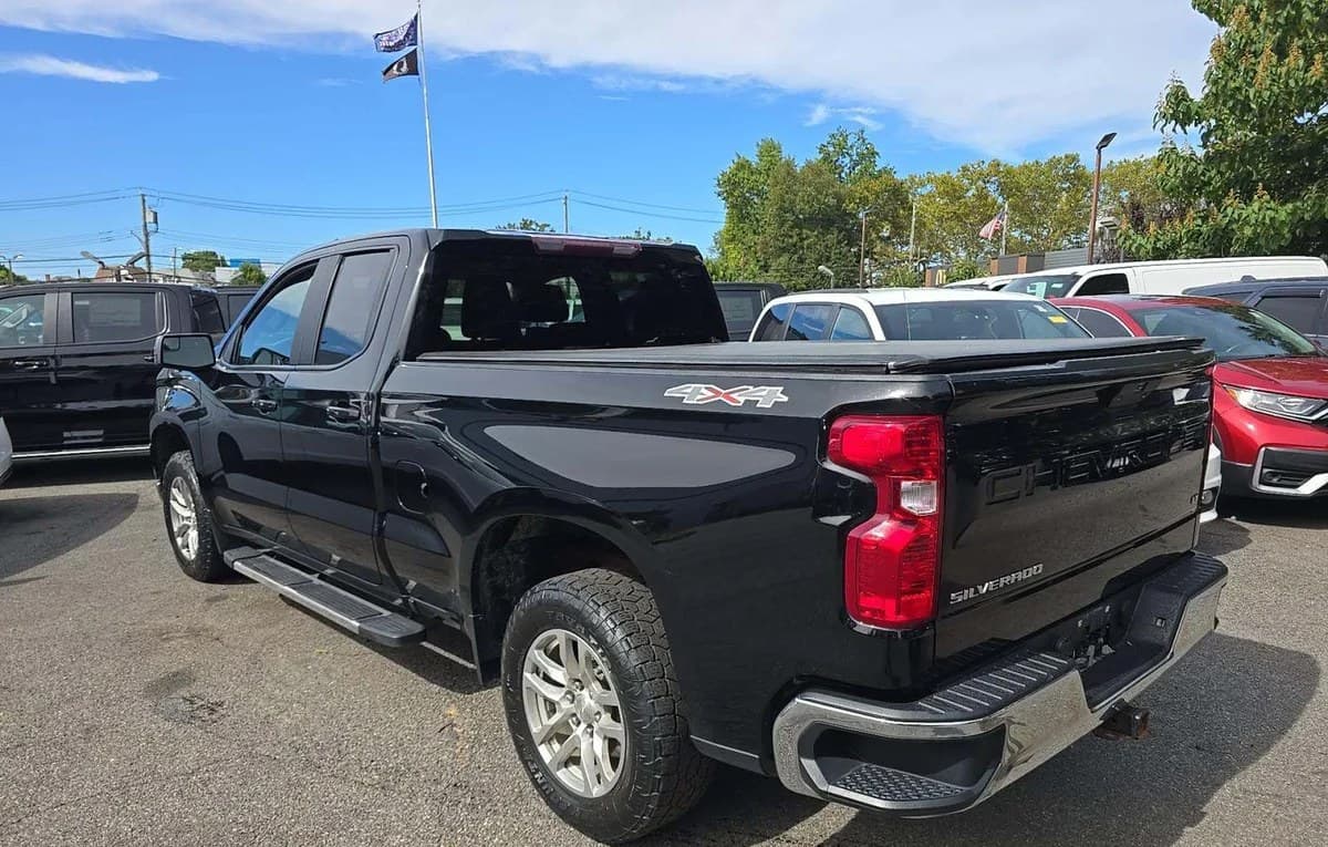 2020 CHEVROLET SILVERADO 1500 LT EXTENDED CAB MEDIUM BED 1LT 3