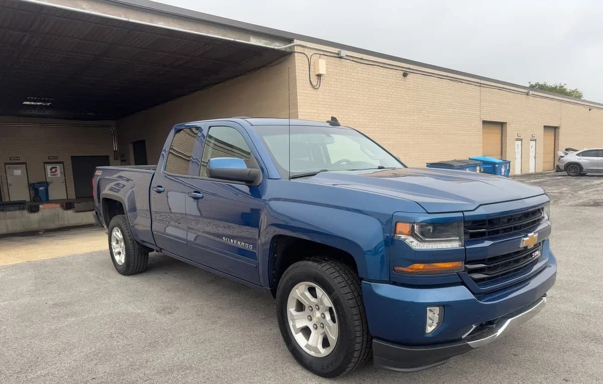 2017 CHEVROLET SILVERADO 1500 LT Z71 EXTENDED CAB MEDIUM BED 2LT 4