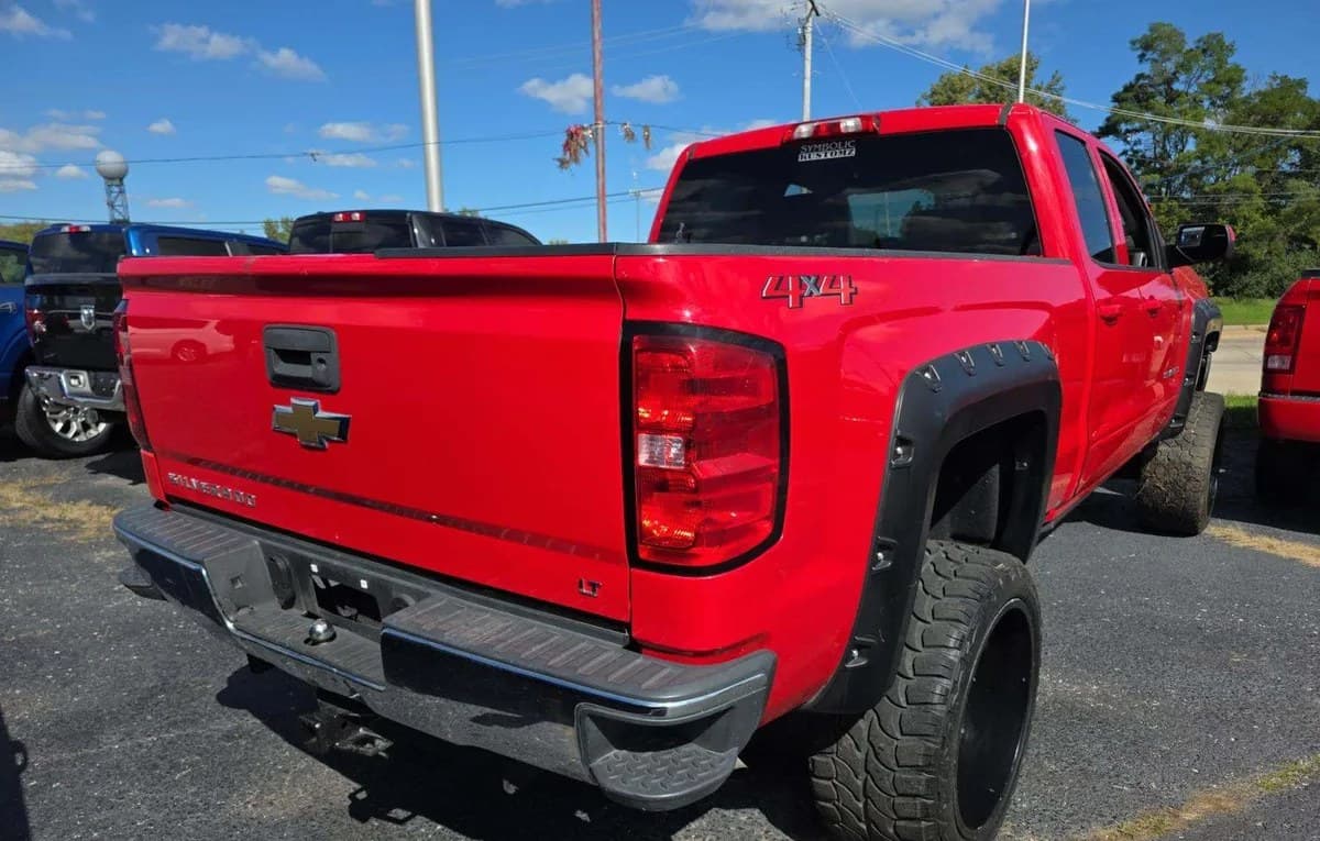 2018 CHEVROLET SILVERADO 1500 LT EXTENDED CAB MEDIUM BED 1LT 4