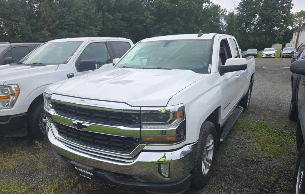 2017 CHEVROLET SILVERADO 1500 LT EXTENDED CAB MEDIUM BED 1LT