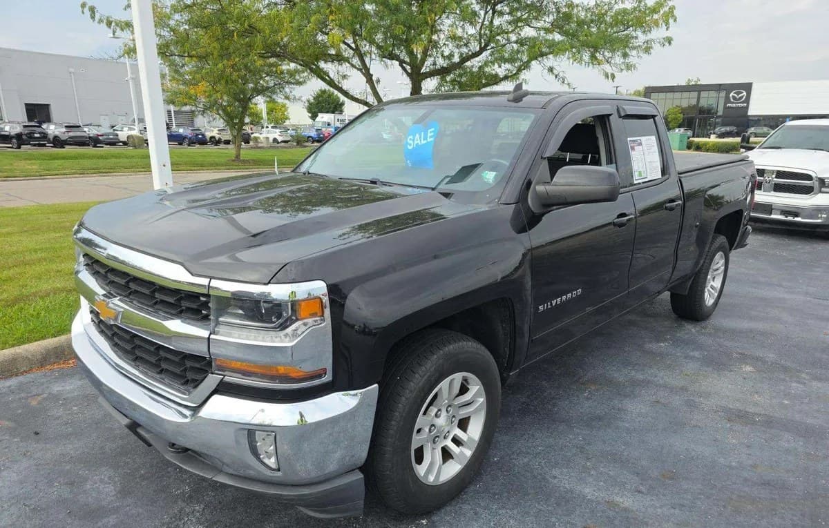 2017 CHEVROLET SILVERADO 1500 LT EXTENDED CAB MEDIUM BED 1LT 2