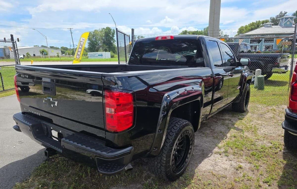 2017 CHEVROLET SILVERADO 1500 LT Z71 EXTENDED CAB MEDIUM BED 2LT 4